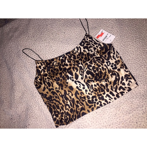 Fashion Nova Tops - 💕😍NWT! CHEETAH CROPPED TOP😍💕